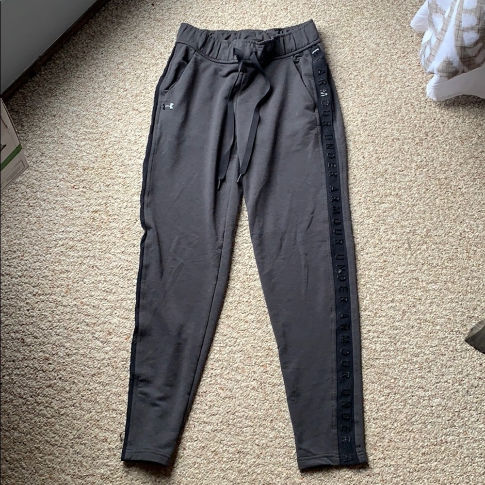 Under Armour sweatpants/joggers